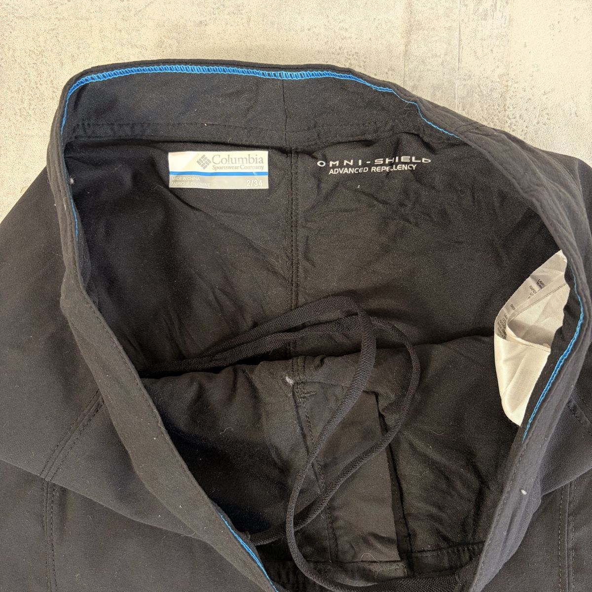 Columbia Gonne: Jupe short Columbia noire - Taille 34 – Usato da Neuchâtel venduto da aliceguins 3