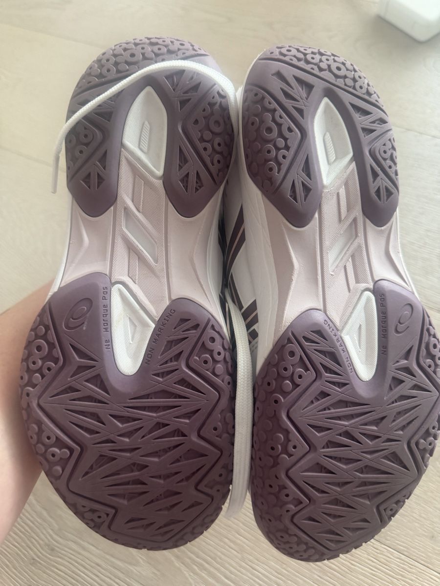 Asics Chaussures hommes: Asics 38 gewaschen – Neuf (Voir description) à Wallisellen par Nataschab0 2