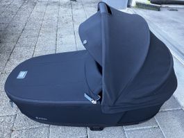 Cybex Priam Platinum  Babywanne schwarz mit Regenschutz