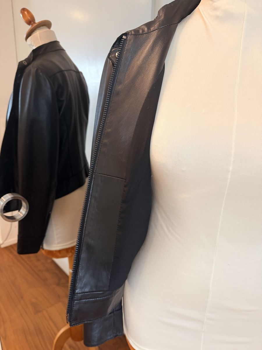 Sportmax Jacken: Sportmax Code Leather Jacket Black Size M Good Condition – Neu (gemäss Beschreibung) aus Baden von apputora 2