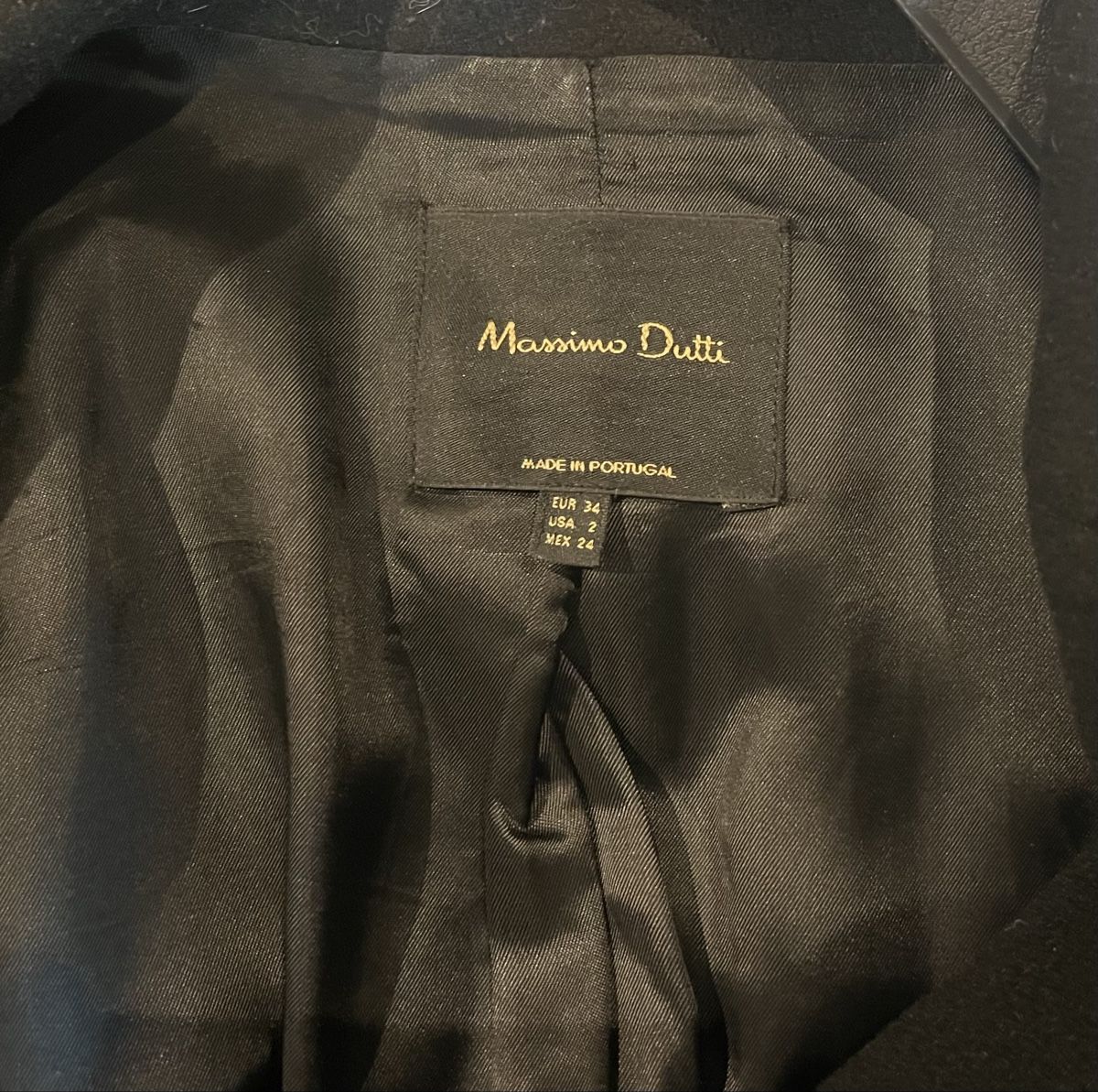 Massimo Dutti Manteaux: Massimo Dutti Mantel schwarz – D'occasion à St. Gallen par lun_2szn 1
