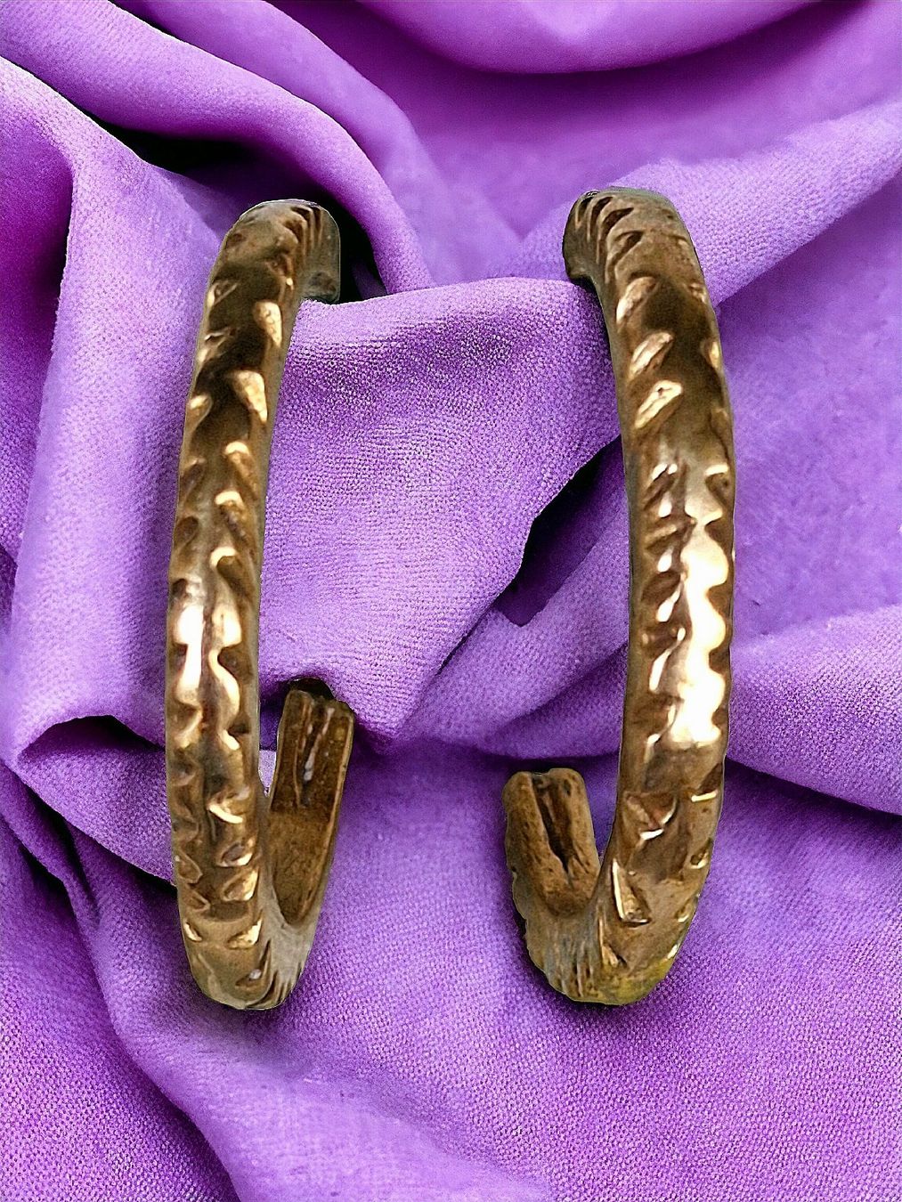 Orecchini pendenti & Orecchini a lobo: Creolen-Stecker Bronze, Stecker Medizinalstahl – Nuovo e nell'imballaggio originale da Aarau venduto da Schmuckhoehle_MD 7