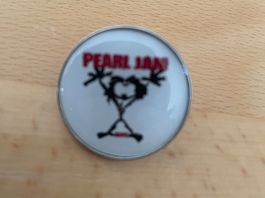 Pearl Jam Pin Anstecker Punk Metal Rock Band
