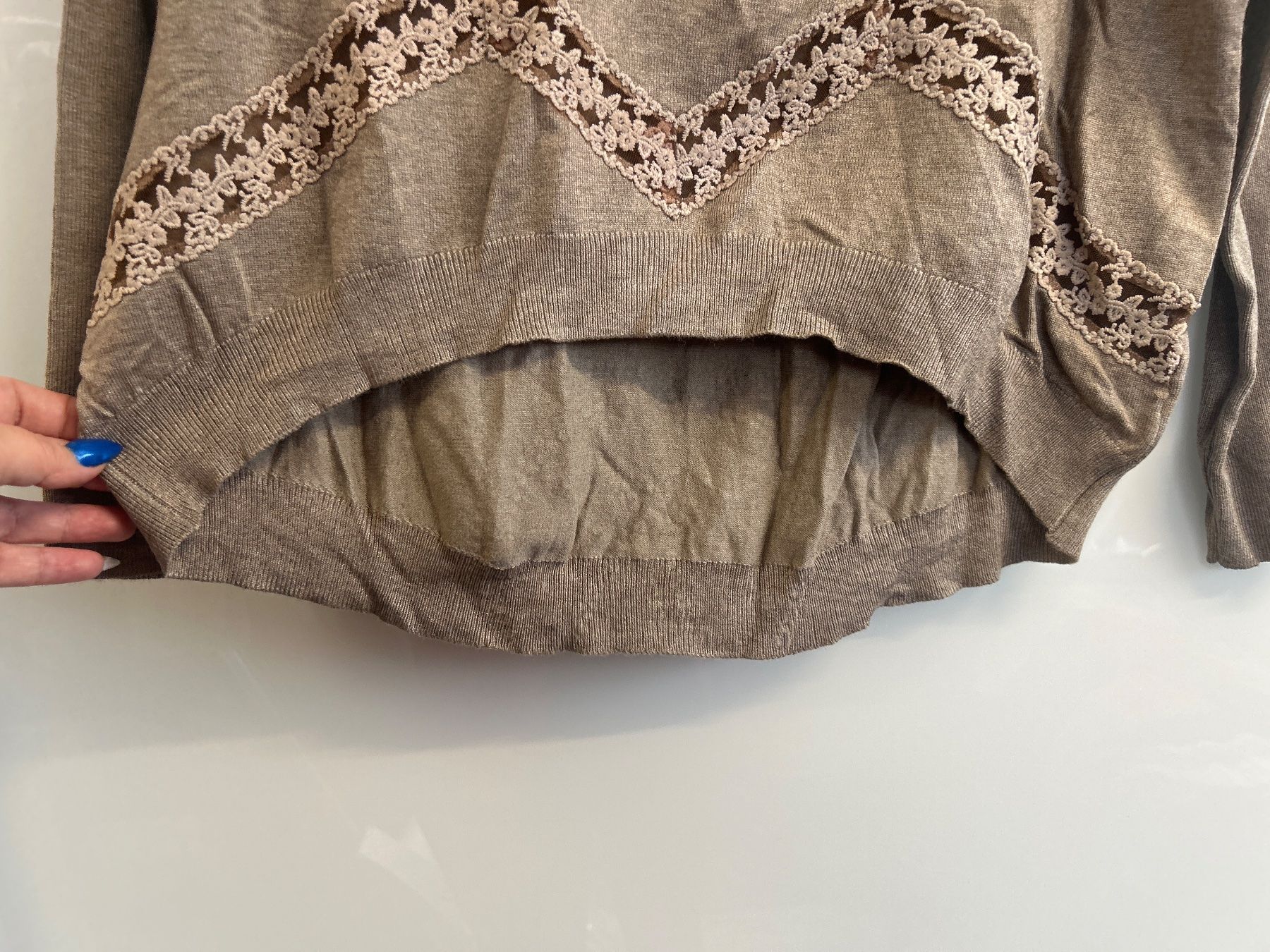 Maglioni & Felpe: Pullover Asymmetrisch Spitze Strass 1 Size Neu – Nuovo e nell'imballaggio originale da Regensdorf venduto da Spyke55 2