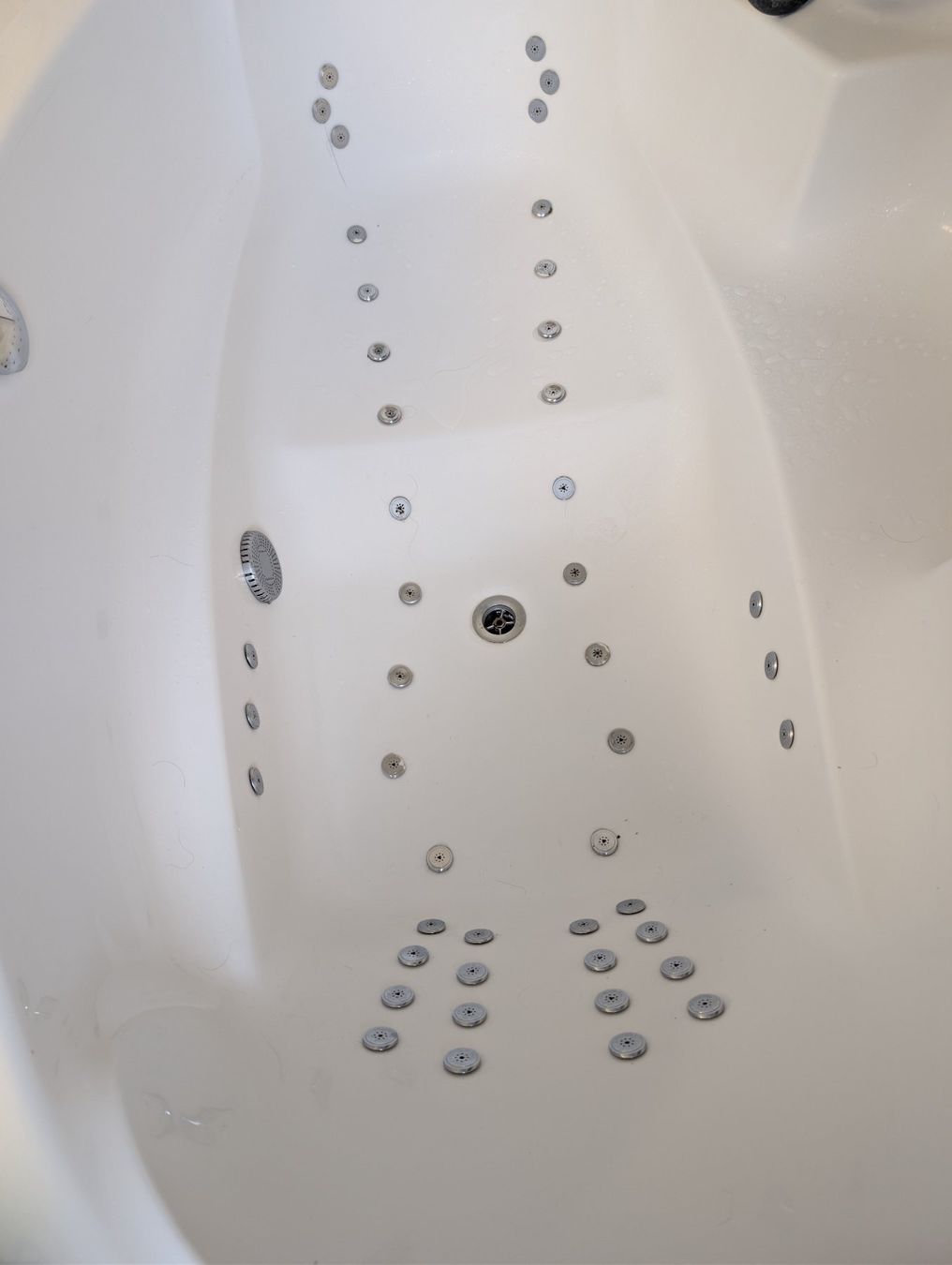 Vasche da bagno: Badewanne mit Luft und Wassermassage Düssen – Usato da Emmen venduto da Alex_N. 1