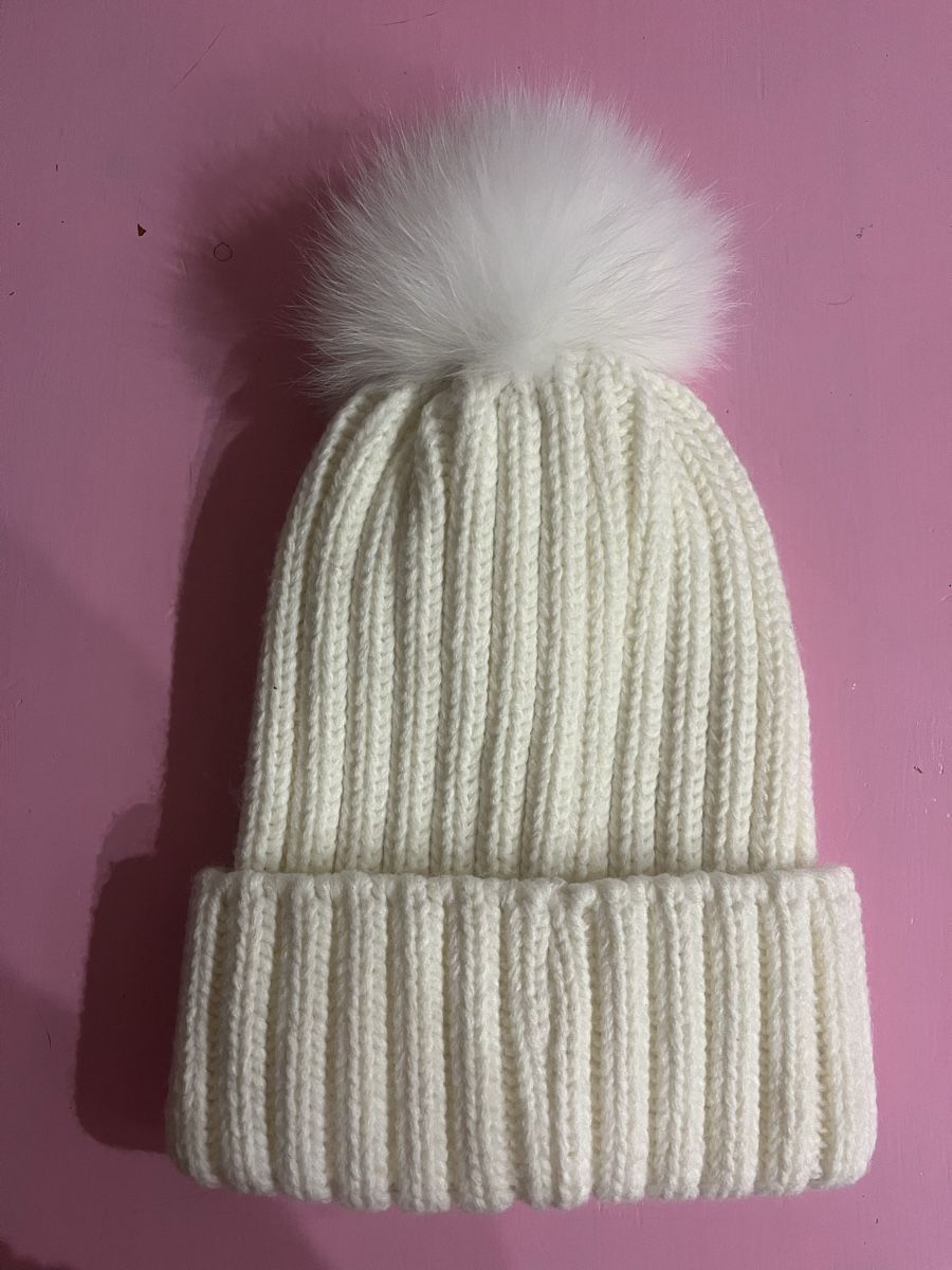 Moncler Copricapi, berretti & cappellini: Weisse Moncler Beanie – Nuovo (secondo la descrizione) da Fehraltorf venduto da y2kout7 1
