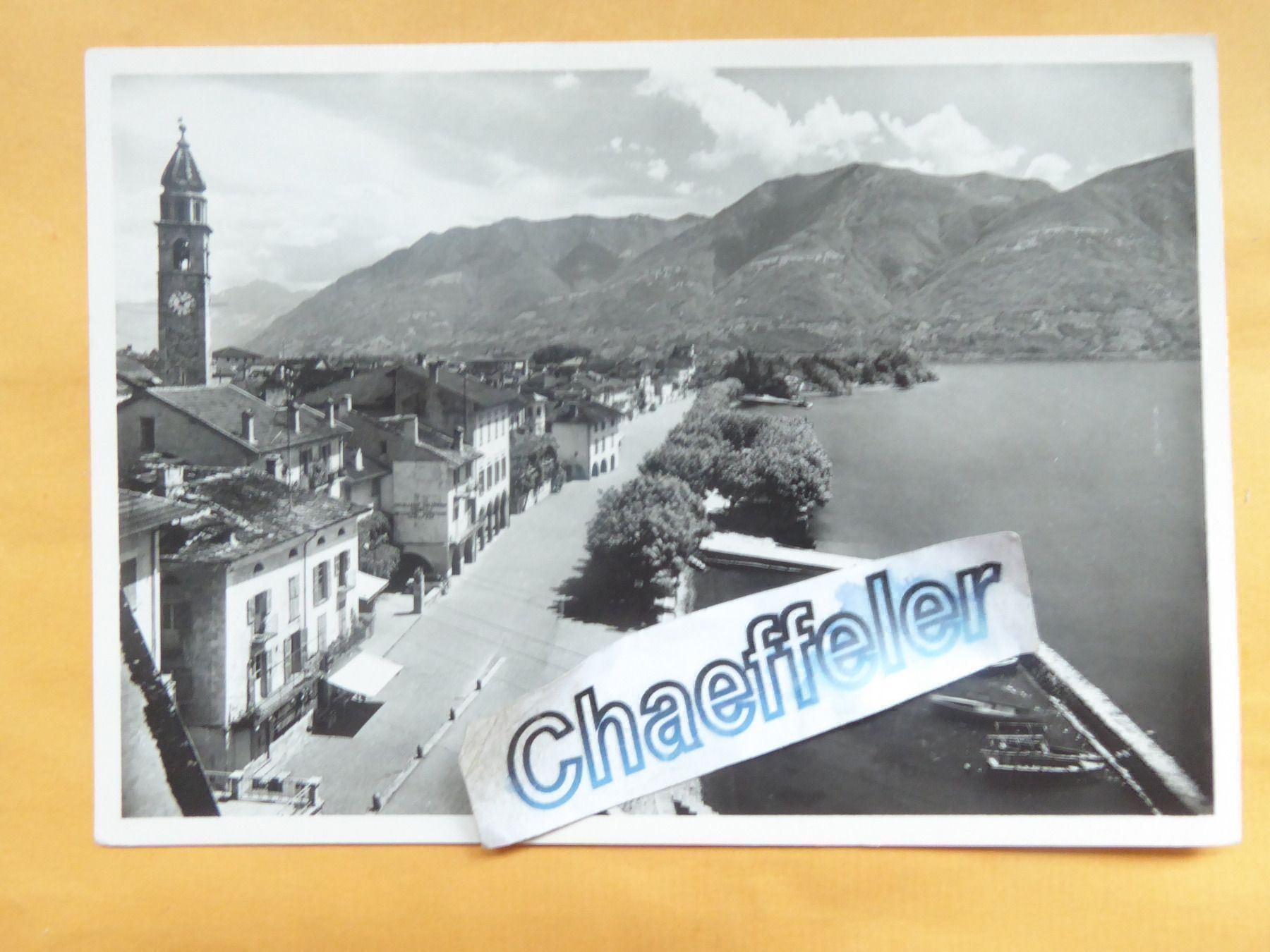 Cartoline postali: 1943  ASCONA, La Piazza – Usato da Zürich venduto da Chaeffeler