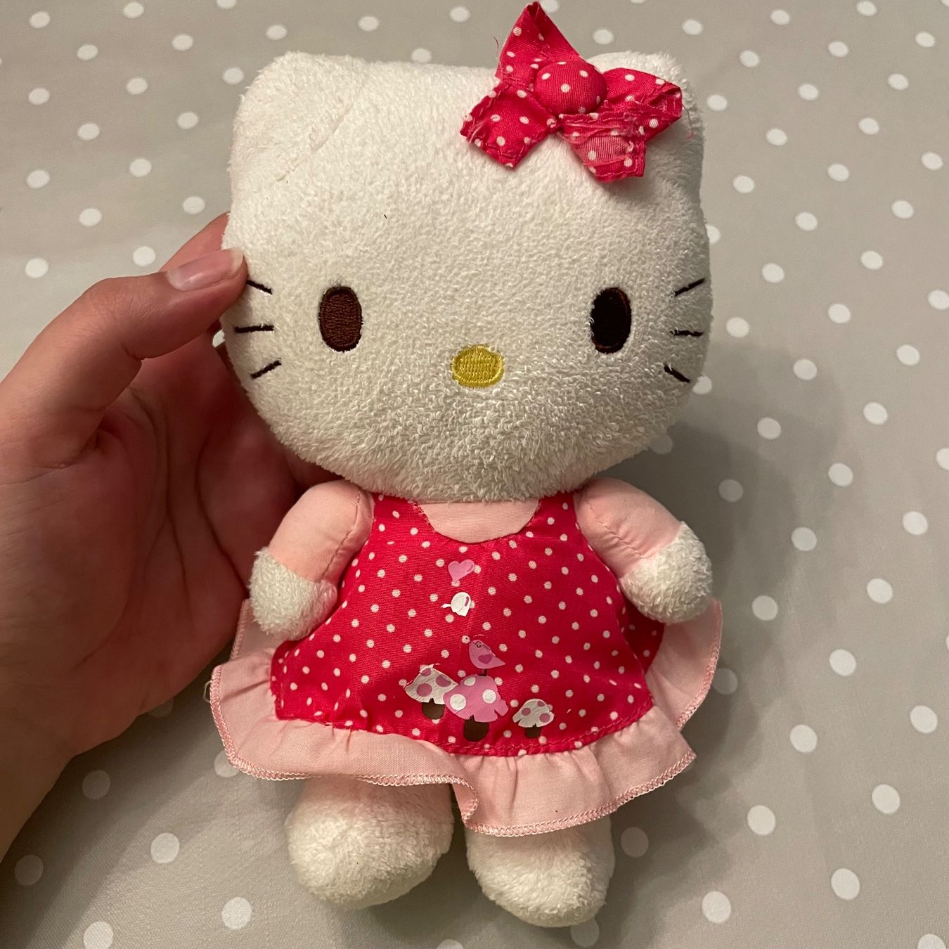 Hello Kitty Spielzeuge: Hello Kitty Plüsch – Gebraucht aus Bellach von Lapislazuli_blues