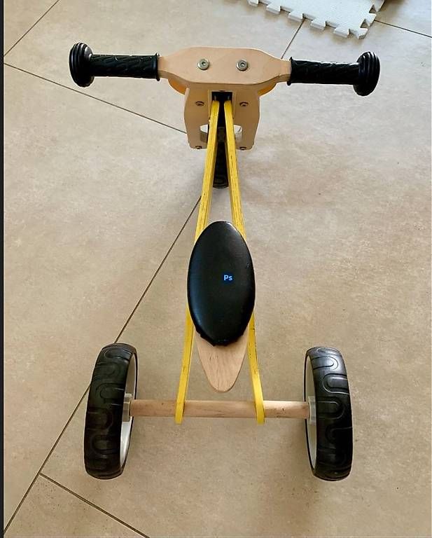 Veicoli per bambini: Laufrad Löwe aus Holz, 3 Räder – Usato da Zürich venduto da ER- 2