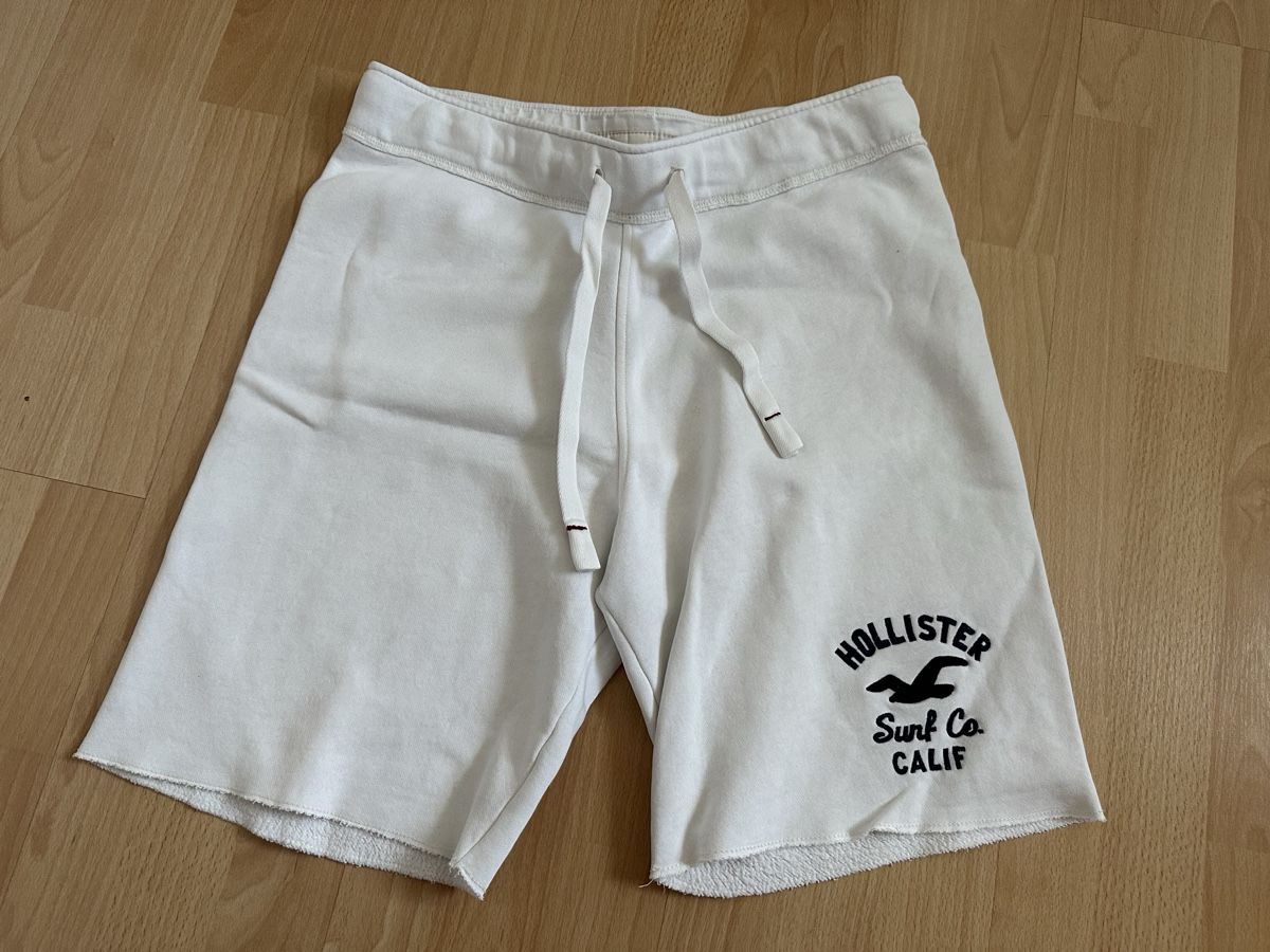 Hollister Pantaloni: Hollister Hose kurz  – Usato da Chur venduto da Sim7000