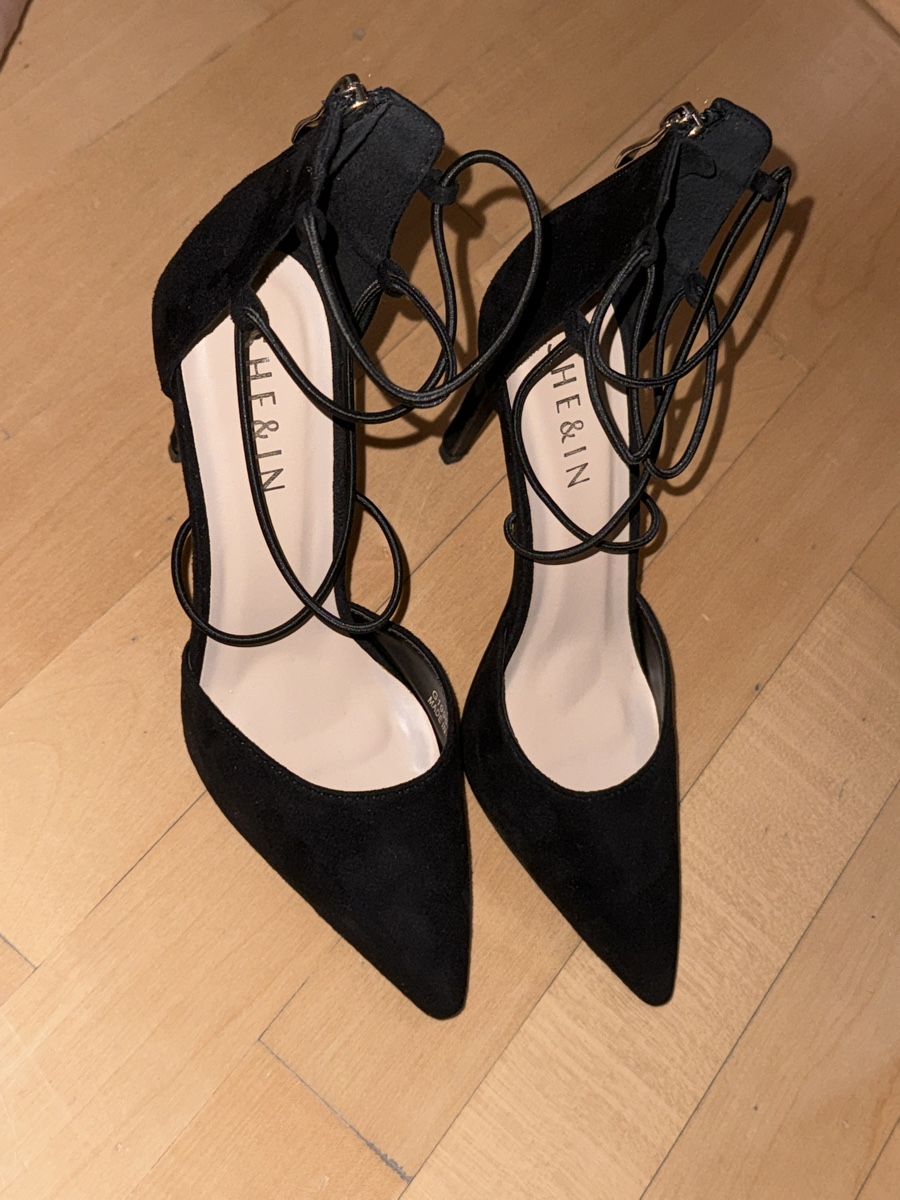 Shein Scarpe da donna: High Heels schwarz – Nuovo (secondo la descrizione) da Hergiswil NW venduto da kaufe_at_kaufmann