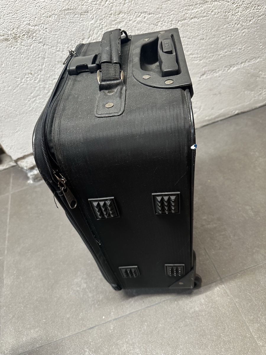 Valises de voyage: Small suitcase – D'occasion à Buchs SG par Ale_vg 2