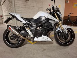 Suzuki GSR 750A Absolut neuwertig!