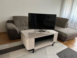 Wohnzimmer-Set zu verkaufen (TV, Ecksofa & Couchtisch) 1000.