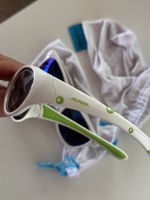 1x Kinder-Sonnenbrille, 1x Sonnenbrille normal