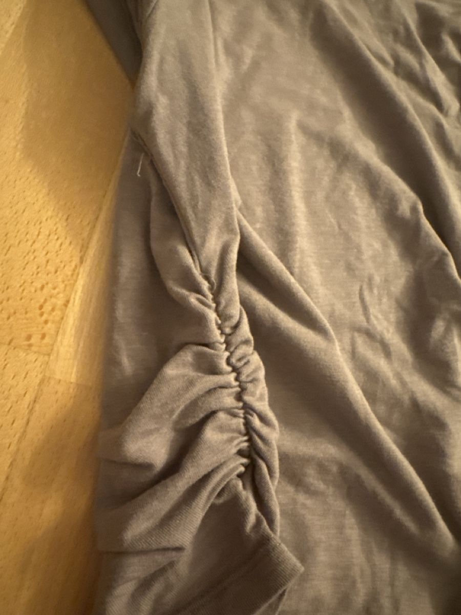 Bershka Hemden, T-Shirts & Polos: Tshirt  – Neu (gemäss Beschreibung) aus Uzwil von ale_27xy 1