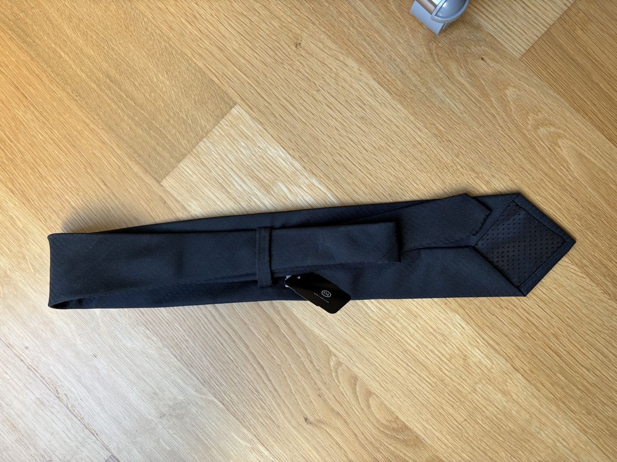 Cravatte: Schwarze Krawatte originalverpackt – Nuovo e nell'imballaggio originale da Luzern venduto da MaxPower03 1