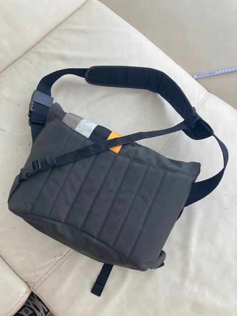 Crumpler Taschen: Crumpler Messenger Bag / Laptop tasche – Gebraucht aus Seedorf UR von Kelvis8 4