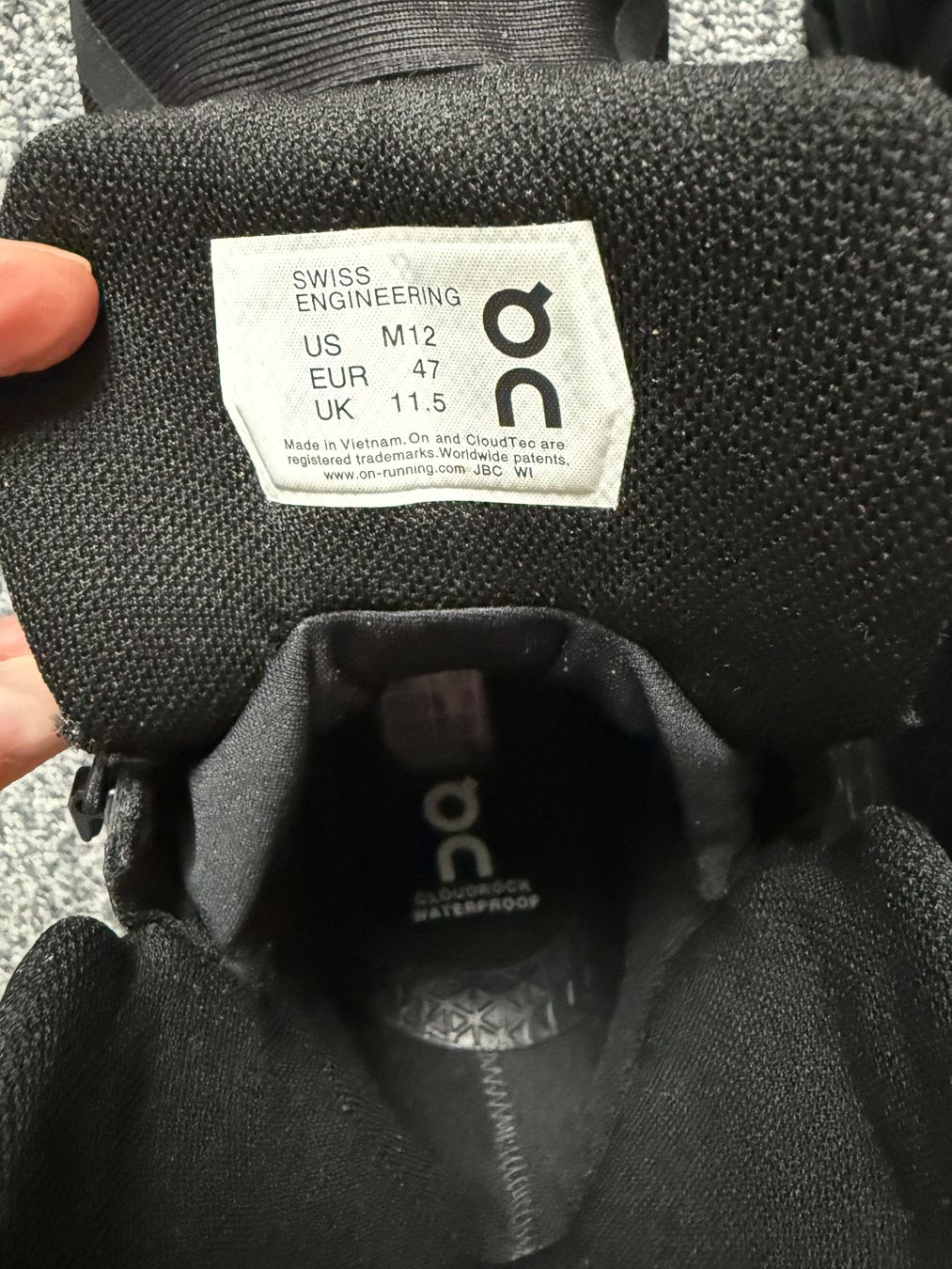 On Scarpe da uomo: On Cloudrock Waterproof Men Gr. 47 / UK 11.5 – Nuovo (secondo la descrizione) da Unterseen venduto da sunnybiene 2