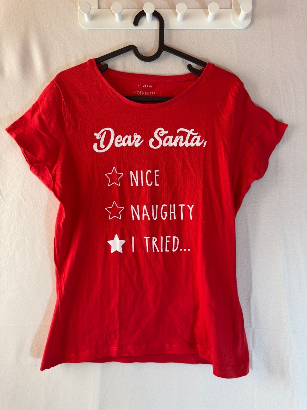 Primark T-shirt: Rotes T-Shirt von Primark Gr. 40 – Usato da Grosswangen venduto da second_hand_dress