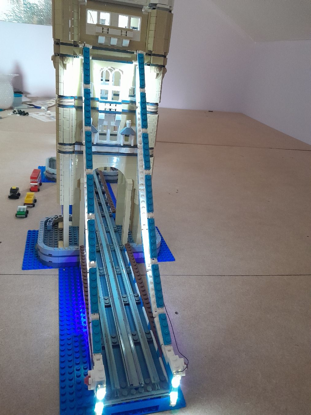 Lego Baukästen: lego 10214 le Tower Bridge complet avec  kit eclairage et ad – Gebraucht aus Meyrin von chr_r8v5 2