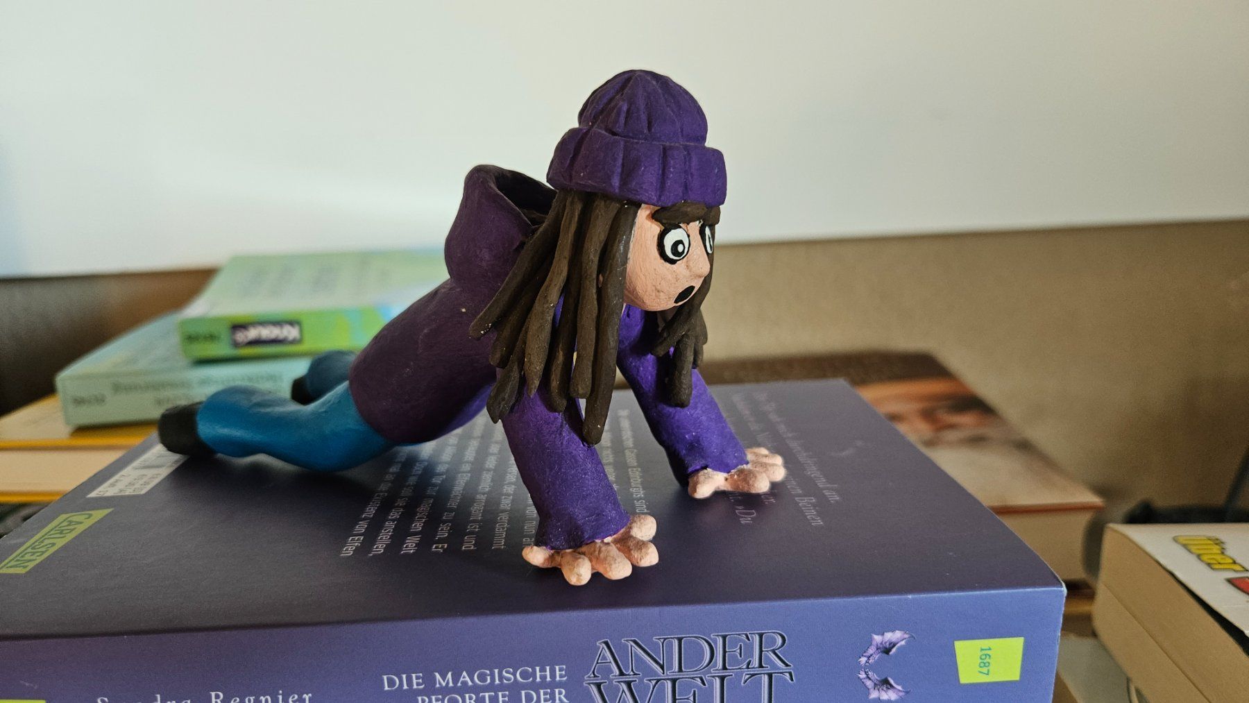 Statuette: Ton Figur Selbst Gemacht – Usato da Basel venduto da True_Hofer_Store 1