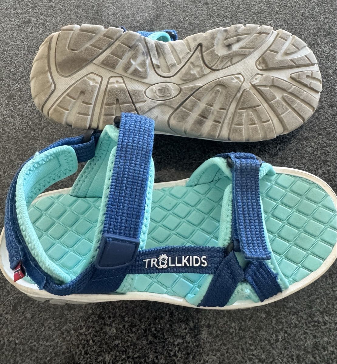 Scarpe per ragazzi: Trekking Sandale 33 – Usato da Schlieren venduto da Fam.Baumi 2