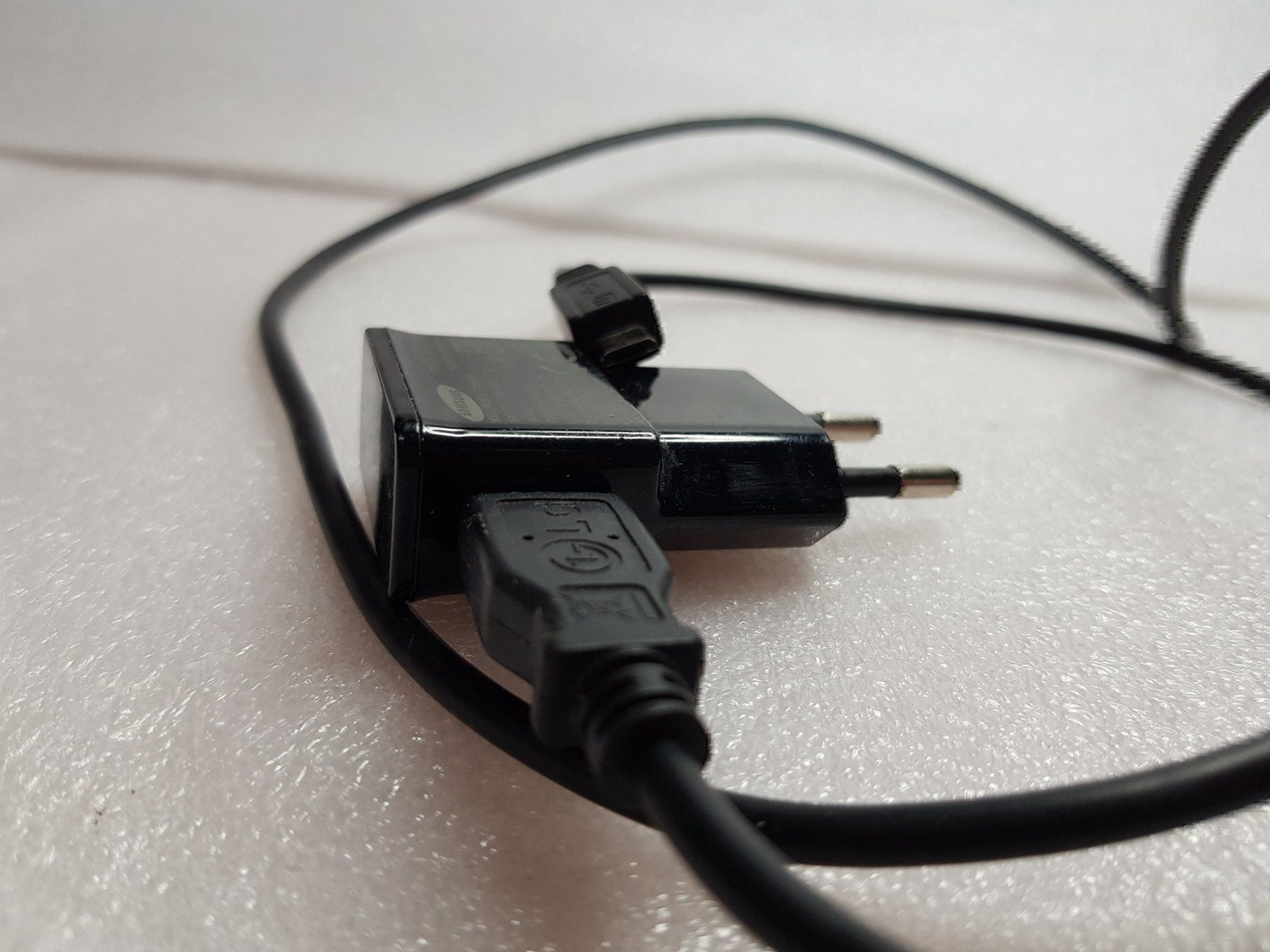 Samsung Caricabatterie: Chargeur de voyage micro USB – Usato da Bionnens venduto da Meg011 2