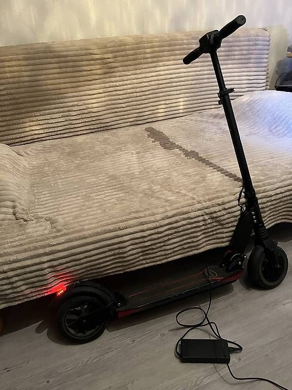 Kickboard: Trottinette électrique  – Gebraucht aus Neuchâtel von duc_7gl7 2