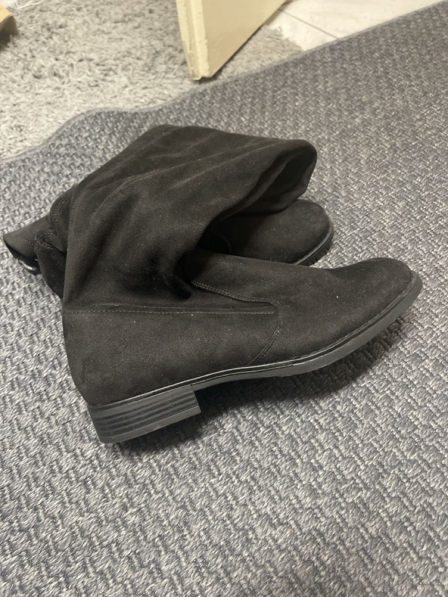 Scarpe da donna: Schlupfstiefel schwarz gr 39 neuu – Usato da Bad Zurzach venduto da Cuore34 2