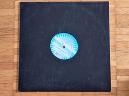 Linda Lamb, Hot Room - 12" Maxi DE 2002