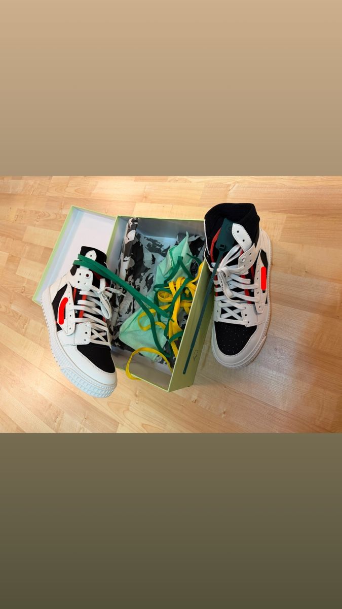 Scarpe da uomo: OXX White Sneaker High Top Sneaker – Nuovo (secondo la descrizione) da Allschwil venduto da ale_99l7 1