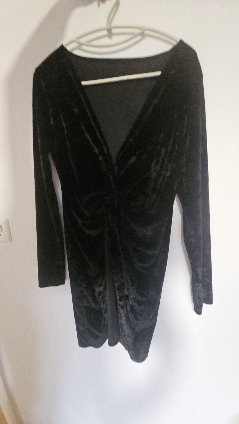 Kleider: Robe velours noir élégante - Parfaite pour les fêtes – Gebraucht aus Sornetan von T.a333 1