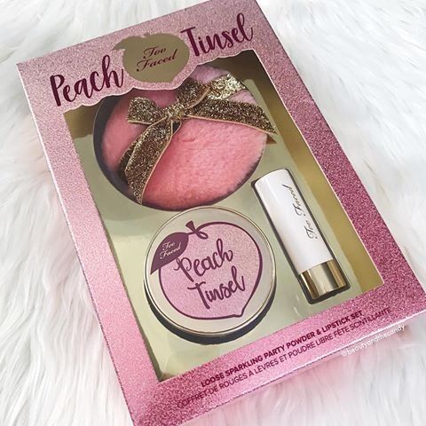 Make-up: Too Faced Peach Tinsel Loose Sparkling Powder & Lipstick Set – Nuovo e nell'imballaggio originale da Cham venduto da Trendy_Outlet 5