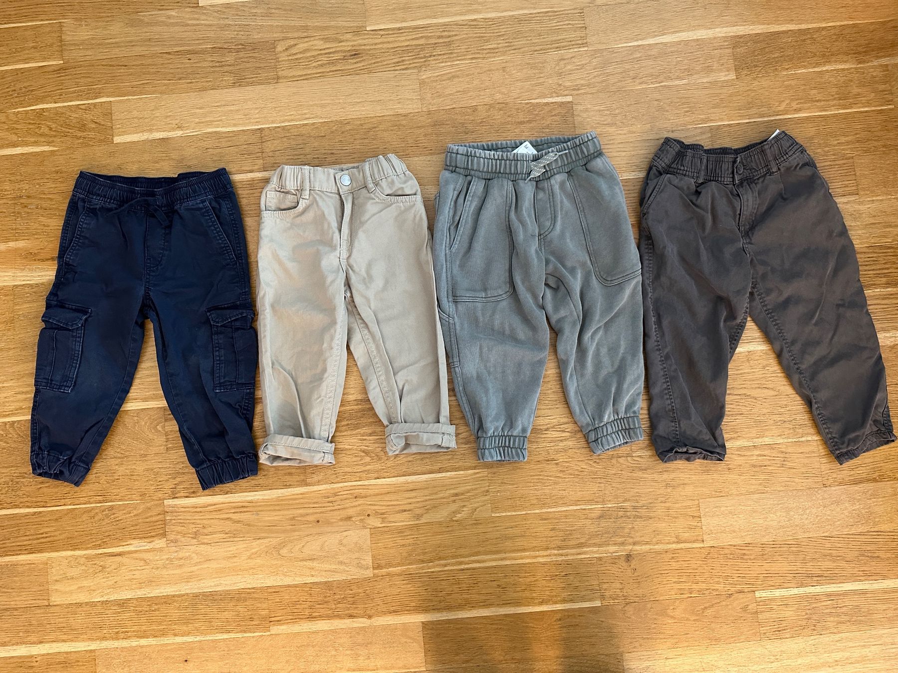 Pantaloni: Boy Hose Gr 92 – Usato da Zürich venduto da JuliaSp