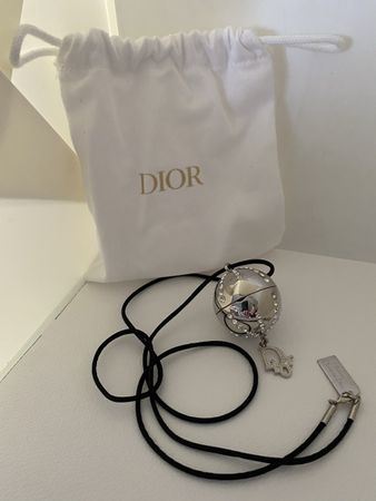 Collier Dior avec gloss et housse