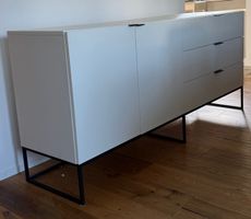 Sideboard weiss 3 Schubladen Metallfuss guter Zustand