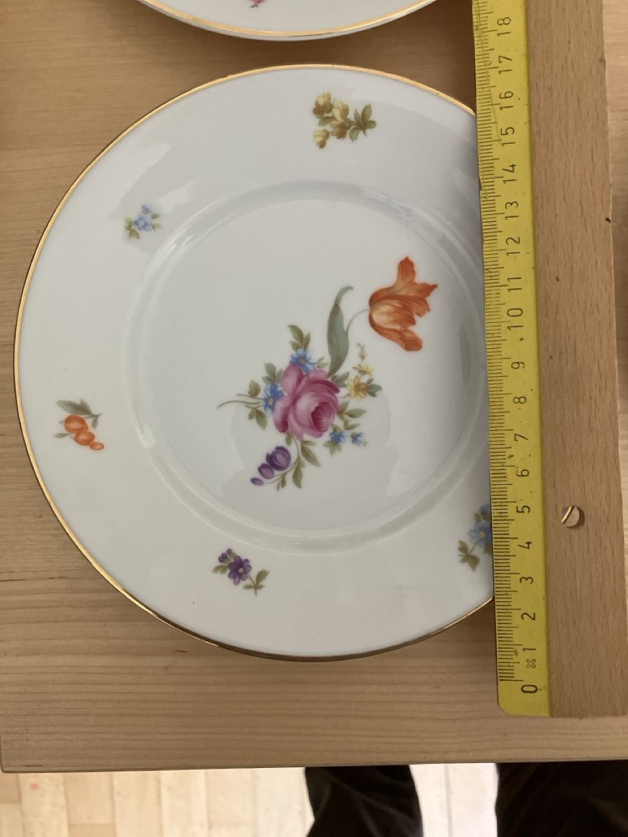 Rosenthal Piatti: Rosenthal 4 grosse und 4 kleine Teller – Nuovo (secondo la descrizione) da Glarus venduto da Jhuber78 1