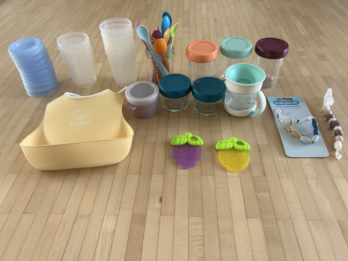 Pasti del neonato: Baby Food Prep Set - Bib, Containers, Teethers, Spoons! – Usato da Horgen venduto da Gabi_W