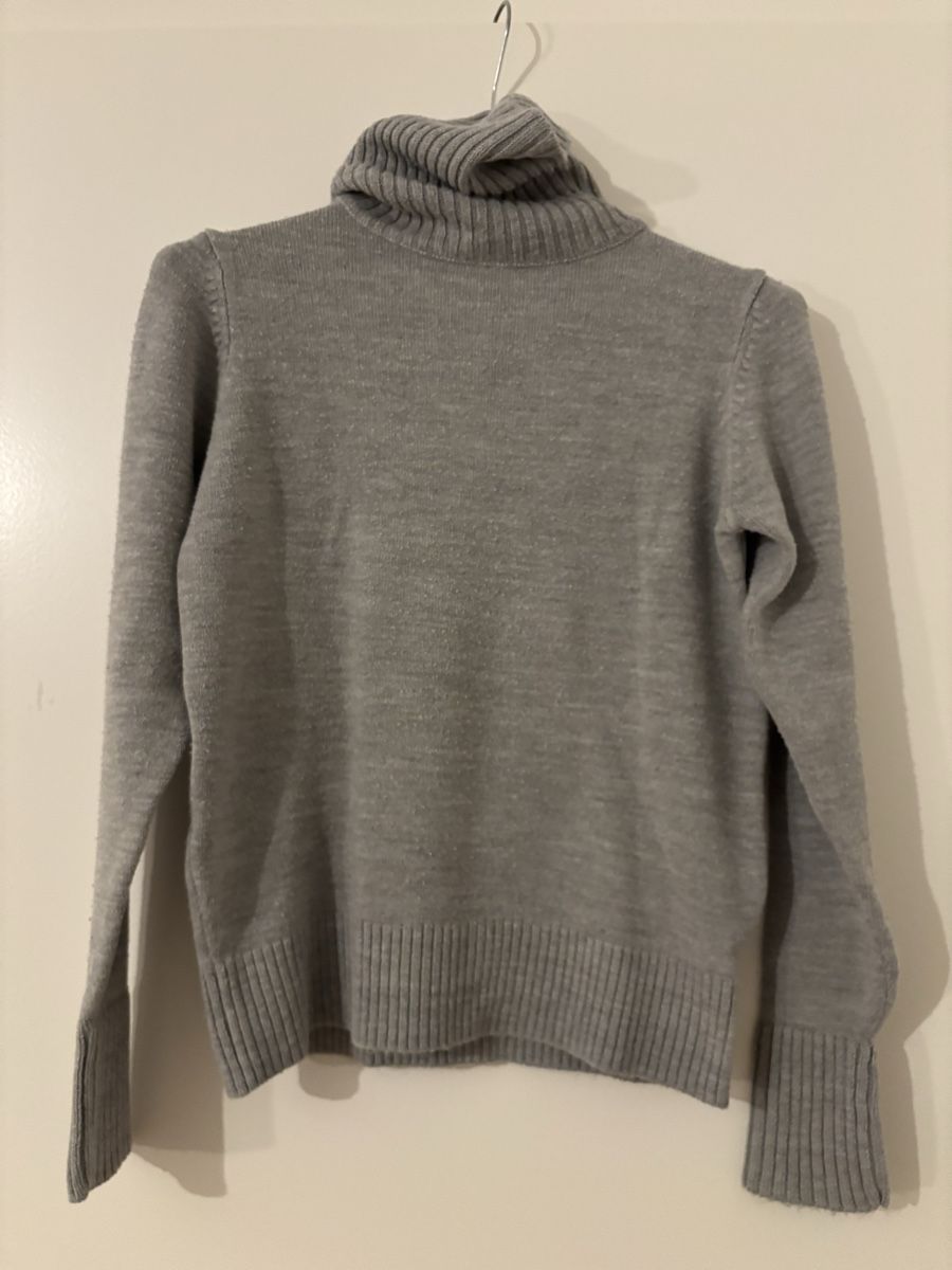 Maglioni & Felpe: Cozy Grey Turtleneck Sweater - Perfect for Winter! – Usato da Genève venduto da gai_w7bf