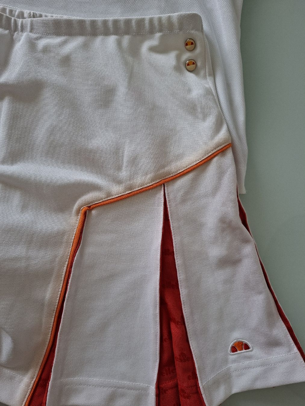 Ellesse Lotti di vestiti: Ensemble de tennis Ellesse, taille M, – Usato da Renens VD venduto da ser_j2fn 4