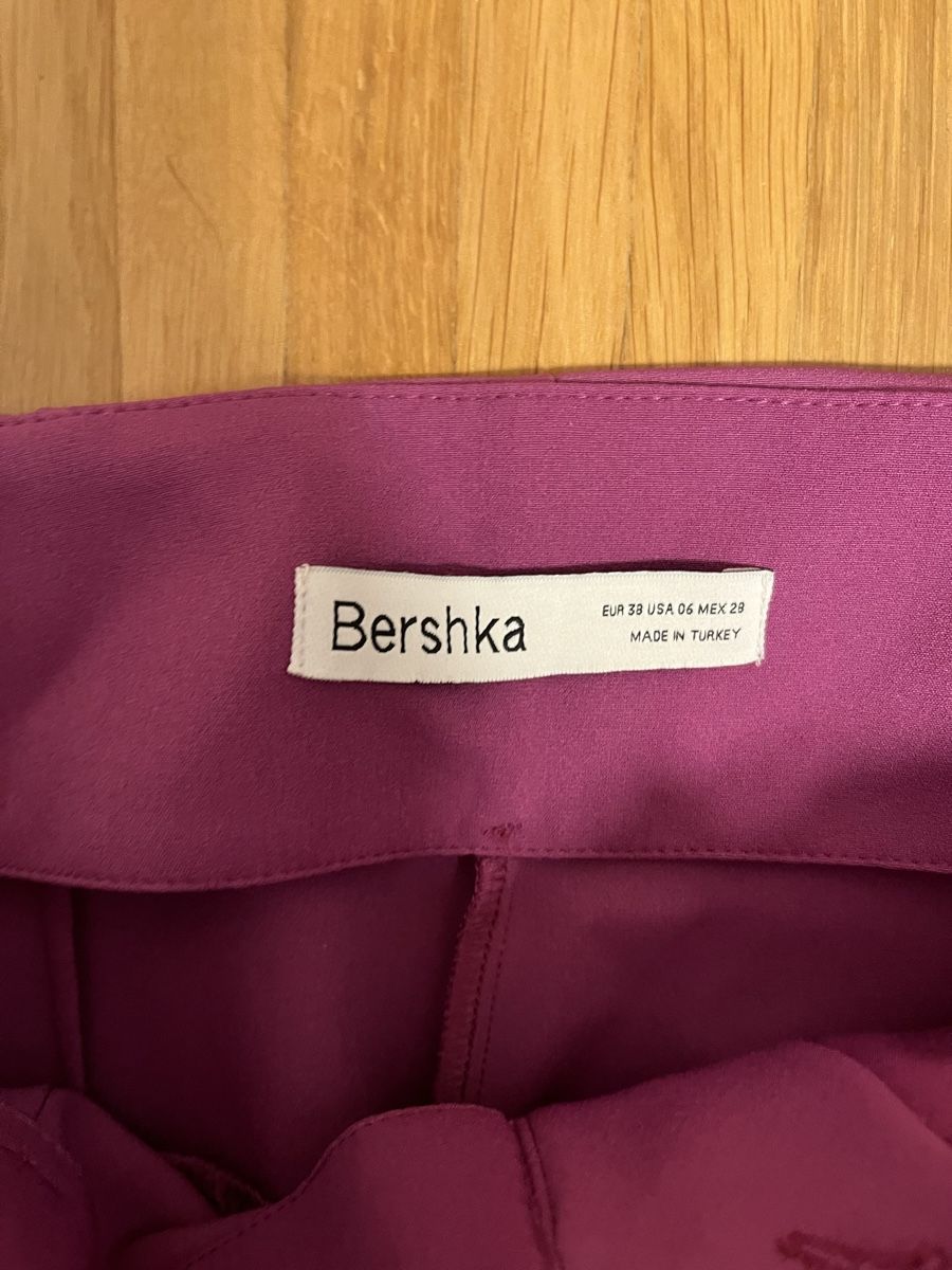 Bershka Pantaloni: Bershka Hose Gr. 38 – Usato da Jona venduto da Good_luck_ 4
