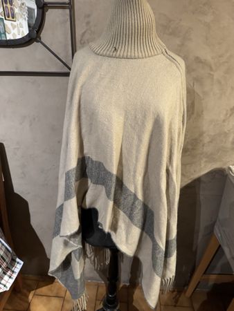 Poncho d'hiver C&A, beige à rayures, unique Marina