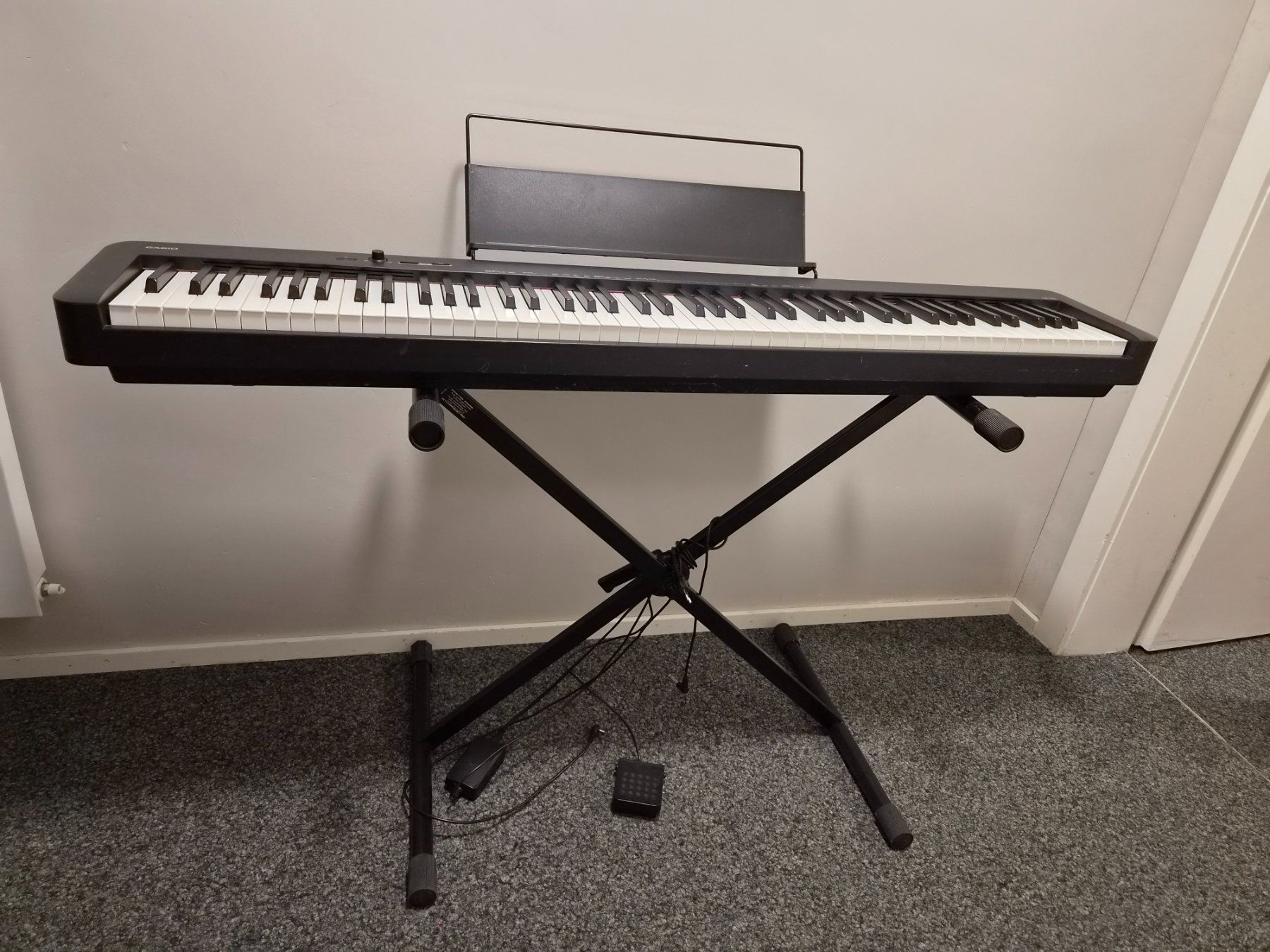 Casio Strumenti musicali: Casio CDP-S100 E-Piano inkl. Ständer – Usato da Rüschlikon venduto da tiniweeeny 1