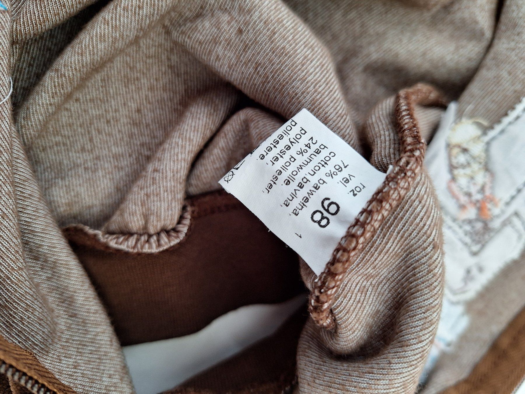 Lotti & Set di vestiti: Trainer Samt Kleinkind 98 – Usato da Chur venduto da copino 3