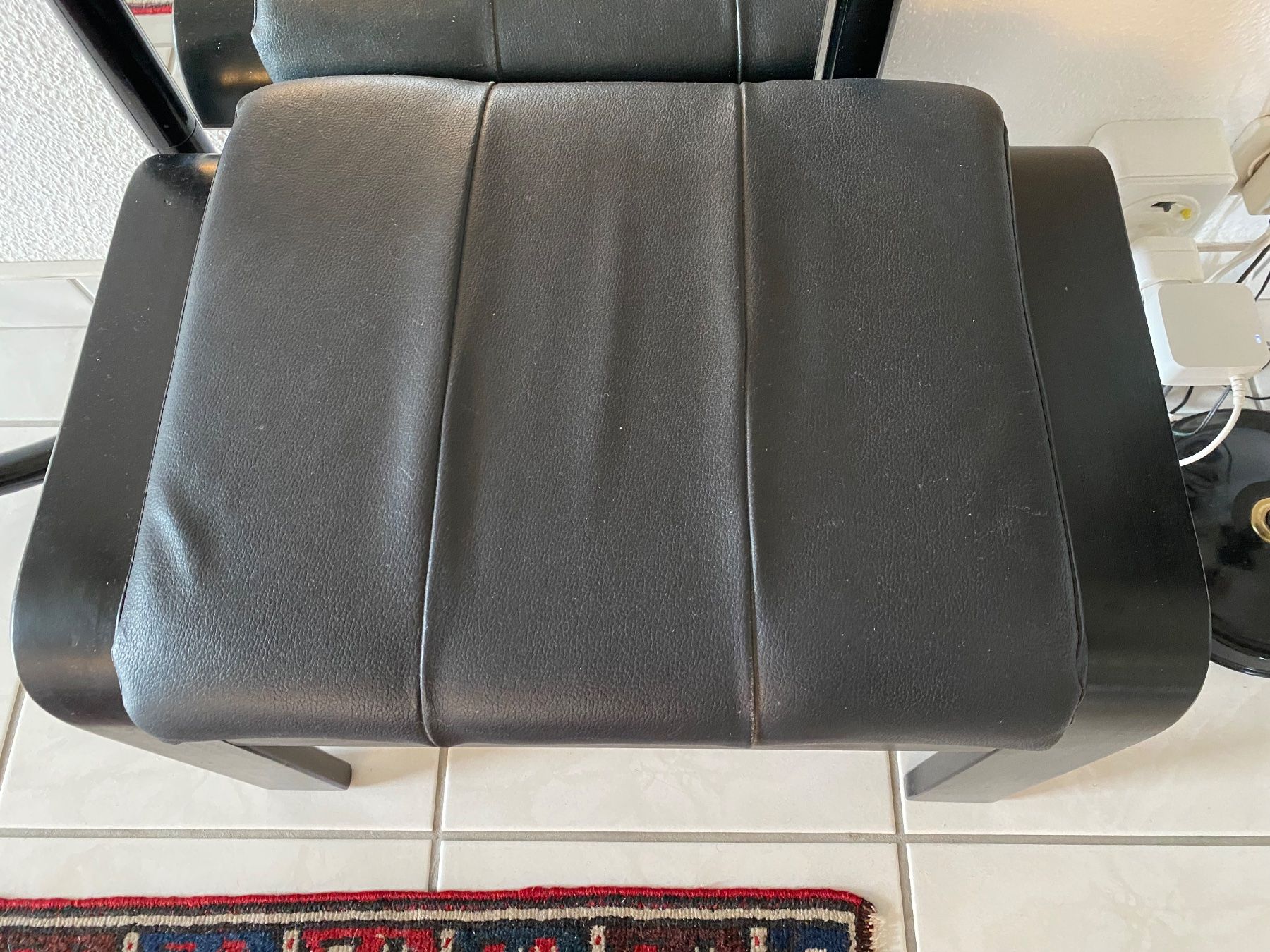 Sgabelli: Hocker Trompet Nava Leder schwarz – Usato da Arlesheim venduto da san_w9vr 1