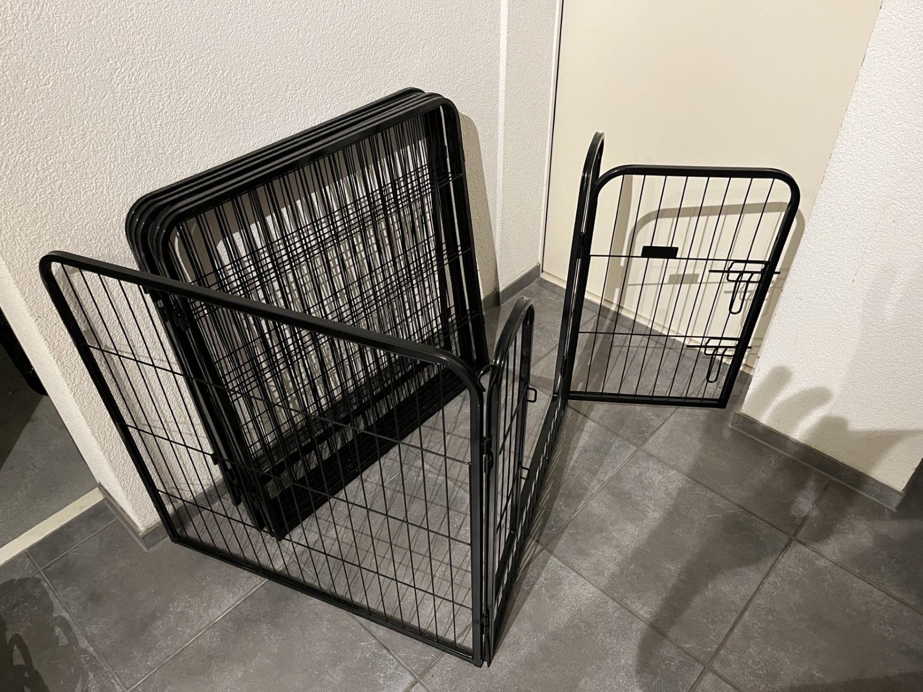 Käfige, Transport & Sicherheit: Hunde- und Welpenfreilaufgehege KERBL – Gebraucht aus Langenthal von Tosafaal