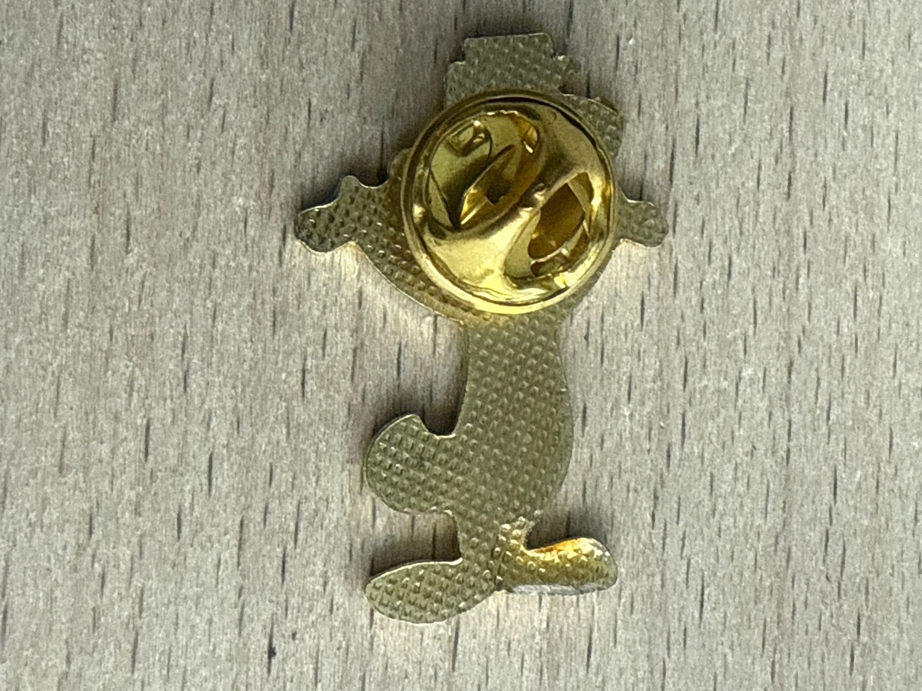Placchette & Badge: Pin Huckleberry-Hund – Usato da Glattbrugg venduto da Schweigmatt 1