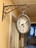 Coole antike Wanduhr