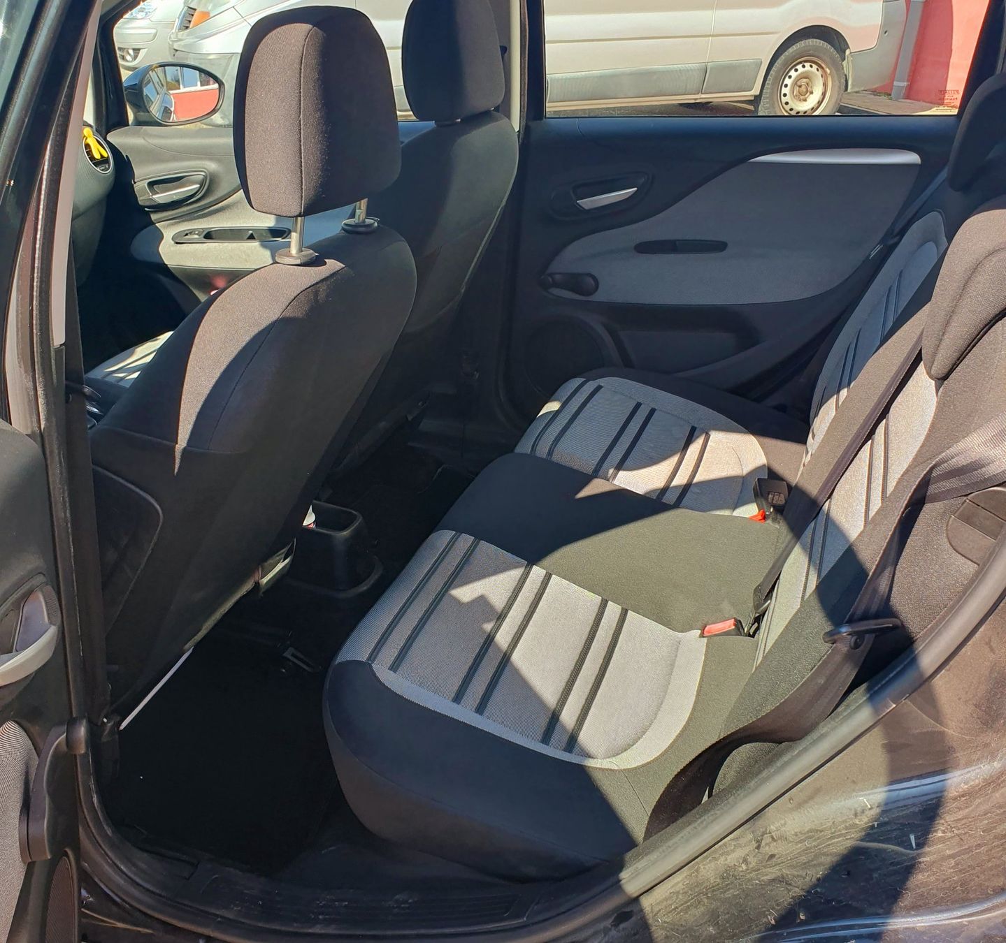 Fiat Automobili: Fiat Punto 1.4 8V  ab Mfk – Usato da Kleindöttingen venduto da barbera09 7